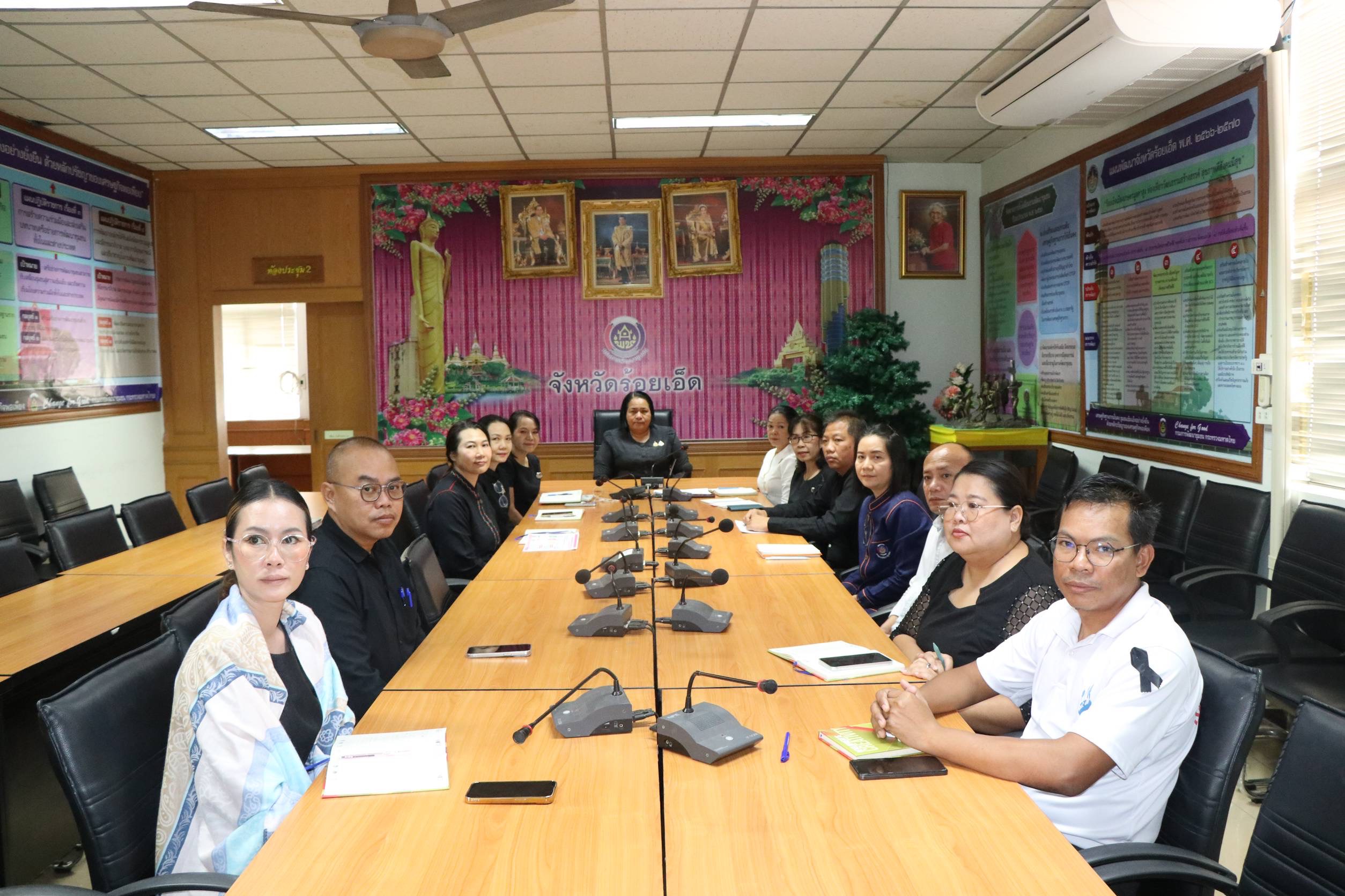 พัฒนาชุมชนร้อยเอ็ด ร่วมรับฟังการประชุมแนวทางการขับเคลื่อน 5+1 ประเด็นเน้นย้ำของกรมการพัฒนาชุมชน ประจำปีงบประมาณ พ.ศ. 2569 