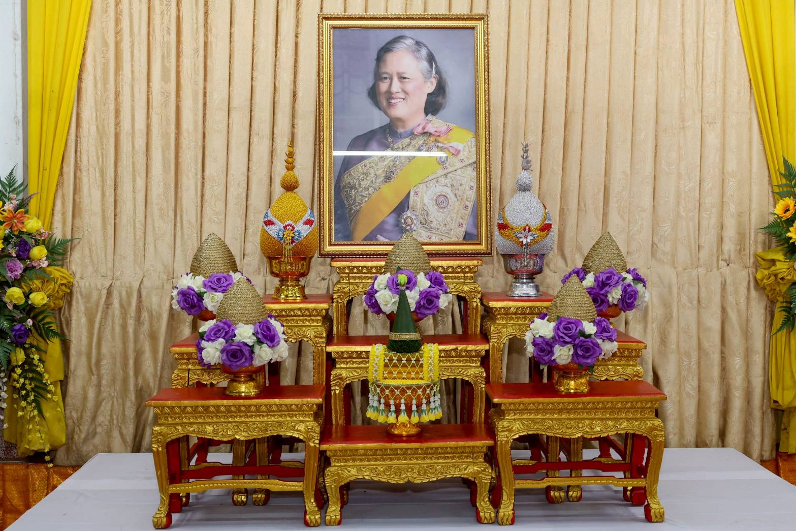 จังหวัดร้อยเอ็ด จัดกิจกรรมเนื่องในวันคล้ายวันพระราชสมภพสมเด็จพระกนิษฐาธิราชเจ้า กรมสมเด็จพระเทพรัตนราชสุดาฯ สยามบรมราชกุมารี