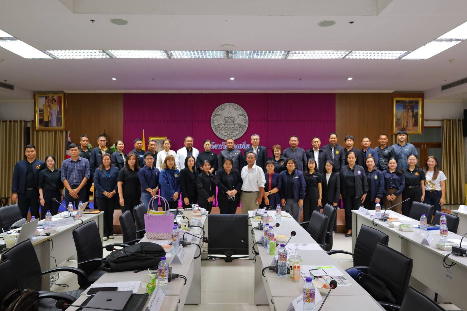 💠 สุขเกินร้อย ที่ พช @๑๐๑  💠 พช.ร้อยเอ็ด เข้าร่วมประชุมเชิงปฏิบัติการจัดทำแผนแม่บทการพัฒนาอีสานพรีเมี่ยมบีฟ ร้อยเอ็ดโมเดล ระยะ 5 ปี (พ.ศ. 2569) 